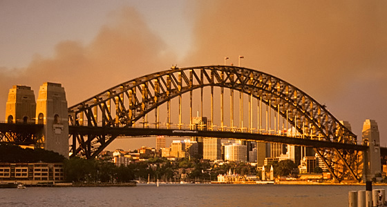 Australien: Sydney - Habor Bridge im Abendlicht / Foto: Thomas Winkler