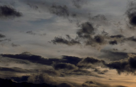 Wolkenformation am Abendhimmel - Vorboten einer Front