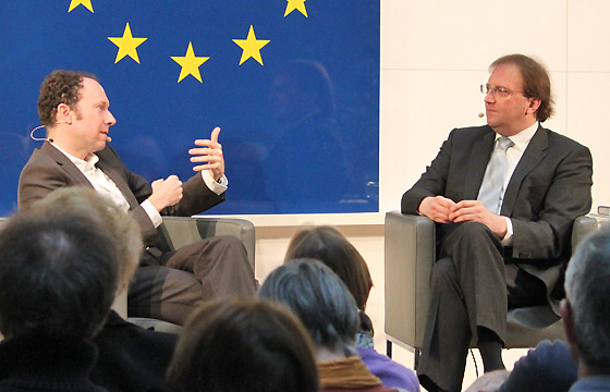 Michael Laczynski & Benedikt Weingartner in Europa : DIALOG