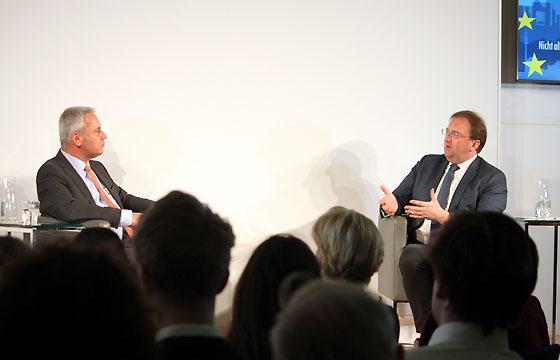 Peter Fritz und Benedikt Weingartner in Europa : DIALOG