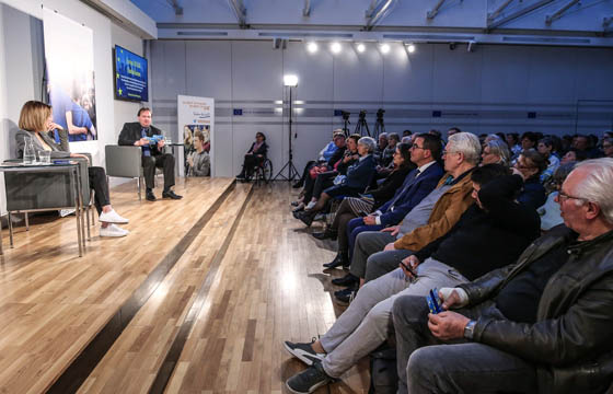 Europa : DIALOG mit Gamon & Weingartner