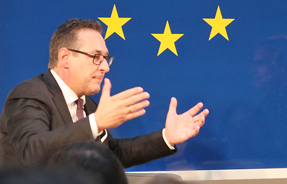 H.C. Strache, FP&Ouml;-Politiker: Vizekanzler, Bundesminister f&uuml;r &ouml;fffentlichen Dienst und Sport