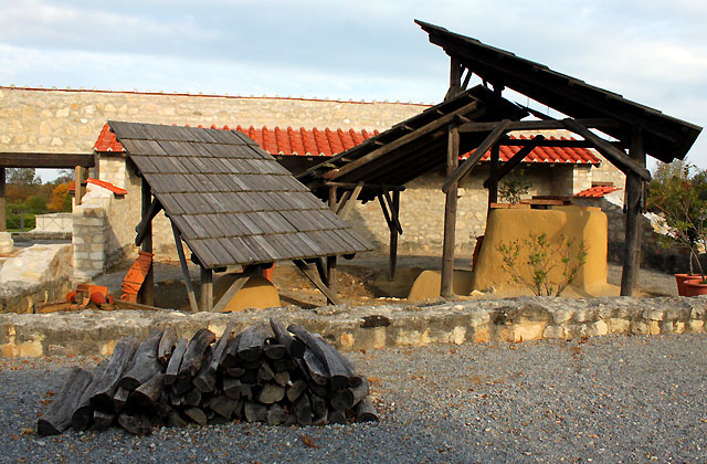R&ouml;mersiedlung Carnuntum - Antike Feuerstelle