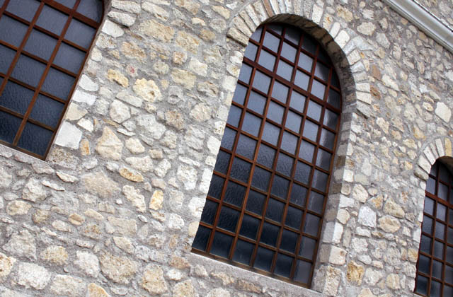 Steinfassade der R&ouml;mertherme in Carnuntum